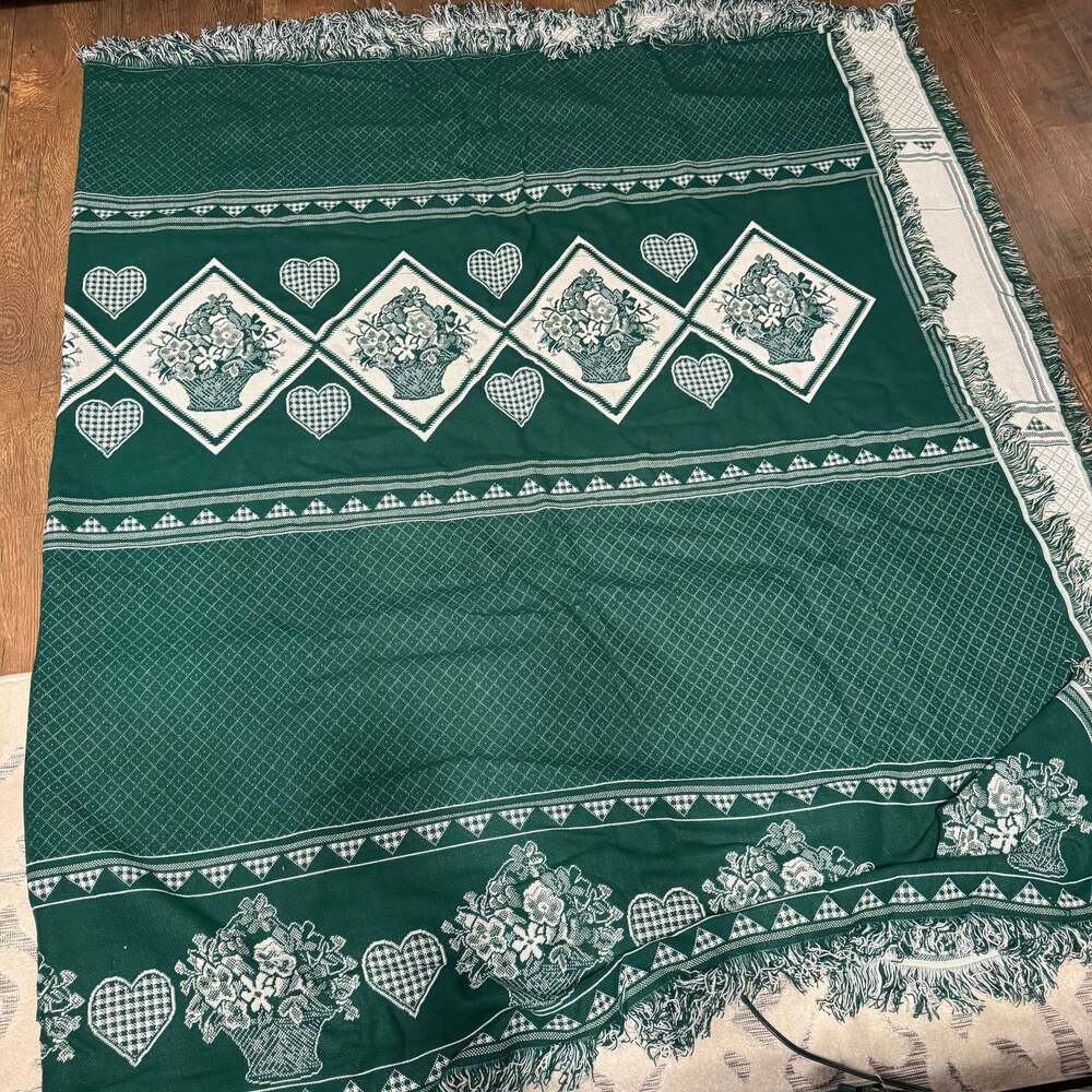 Vintage Victorian Green & White Throw Blanket Afghan 127”x79”